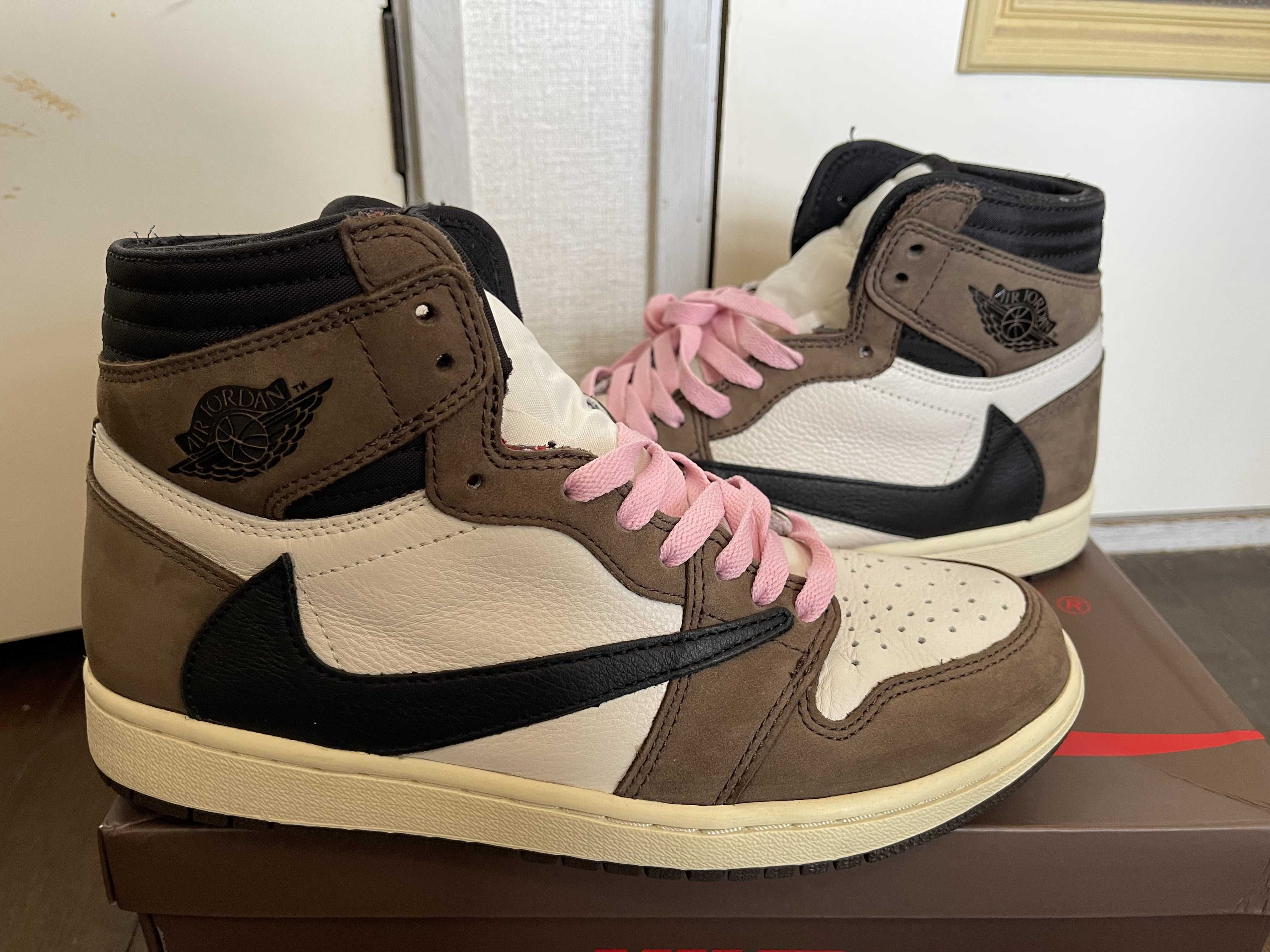 Travis Scott × Nike Air Jordan 1 Retro High OG TS SP "Sail/Dark Mocha"