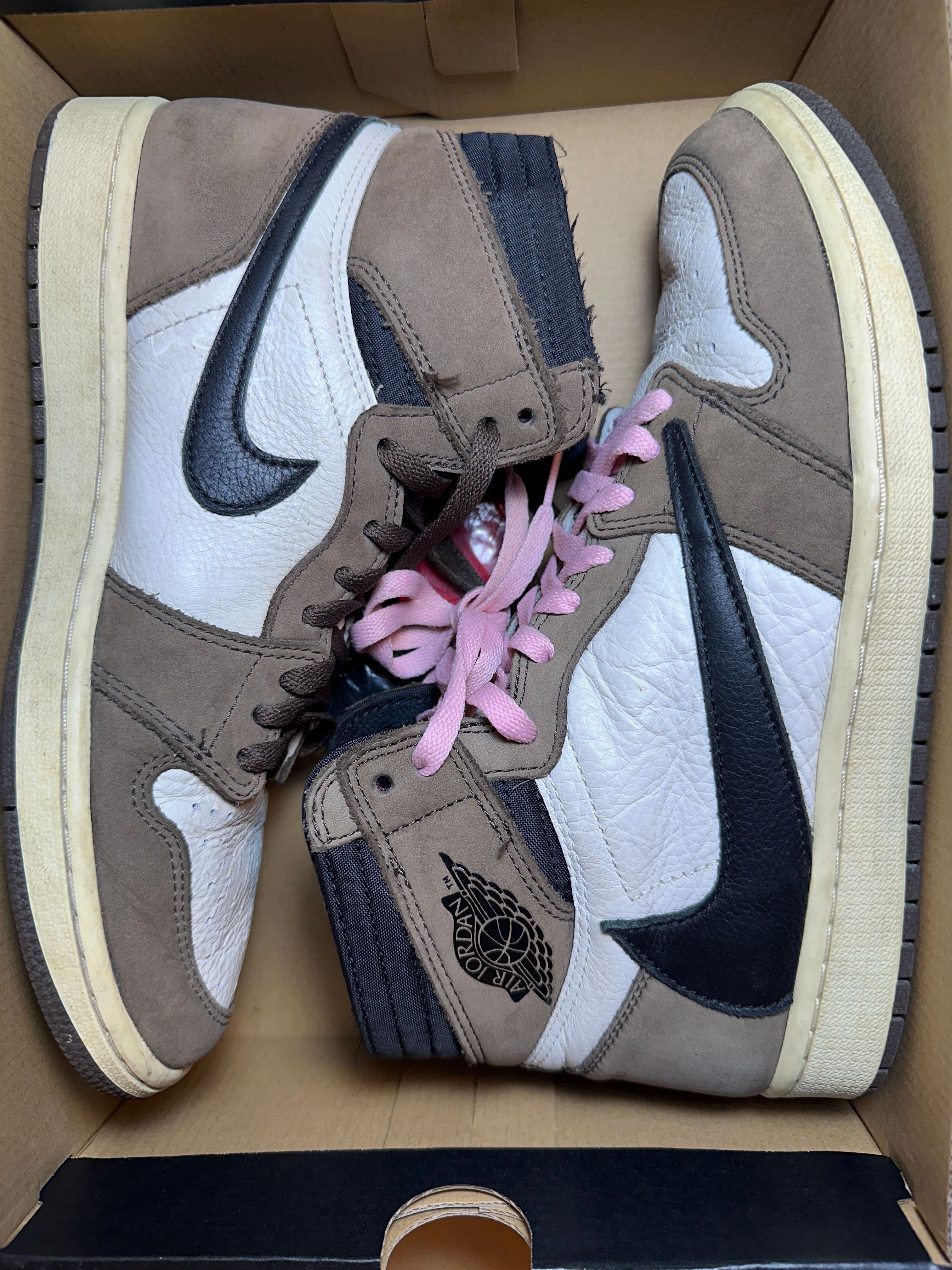 Travis Scott × Nike Air Jordan 1 Retro High OG TS SP "Sail/Dark Mocha"