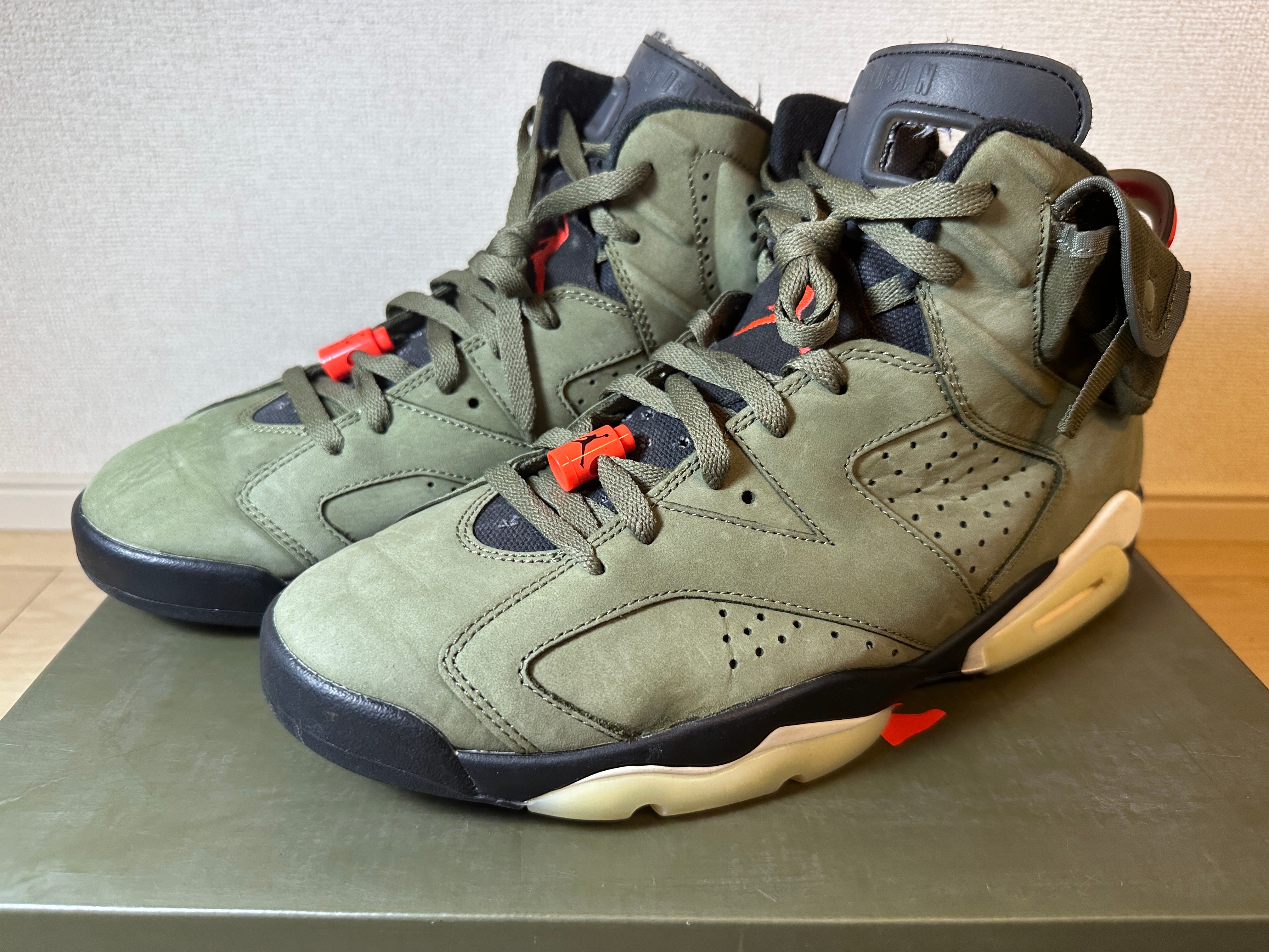 Travis Scott × Nike Air Jordan 6 Retro "Medium Olive"