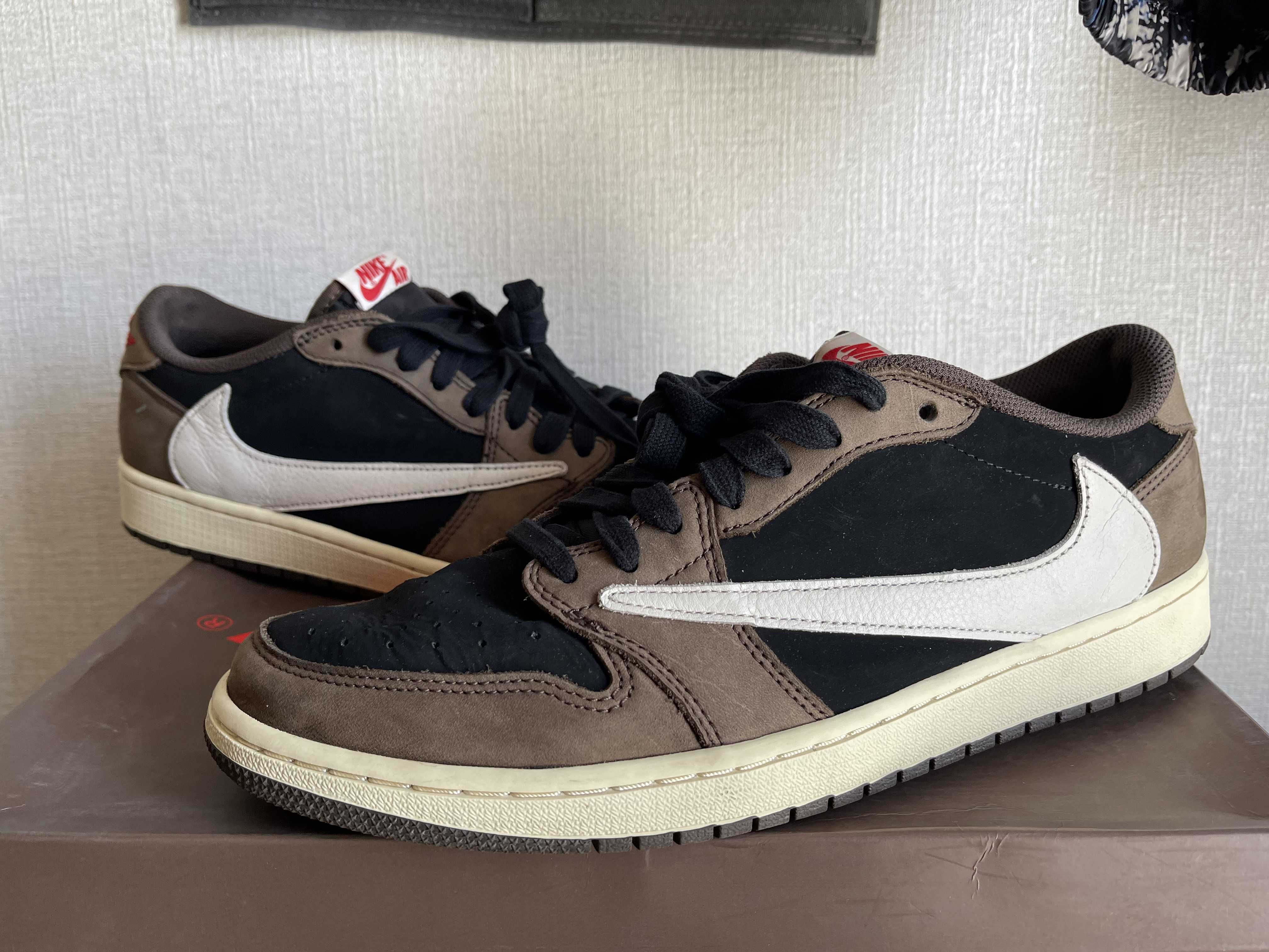 Travis Scott × Nike Air Jordan 1 Low OG SP-T "Black/Dark Mocha"