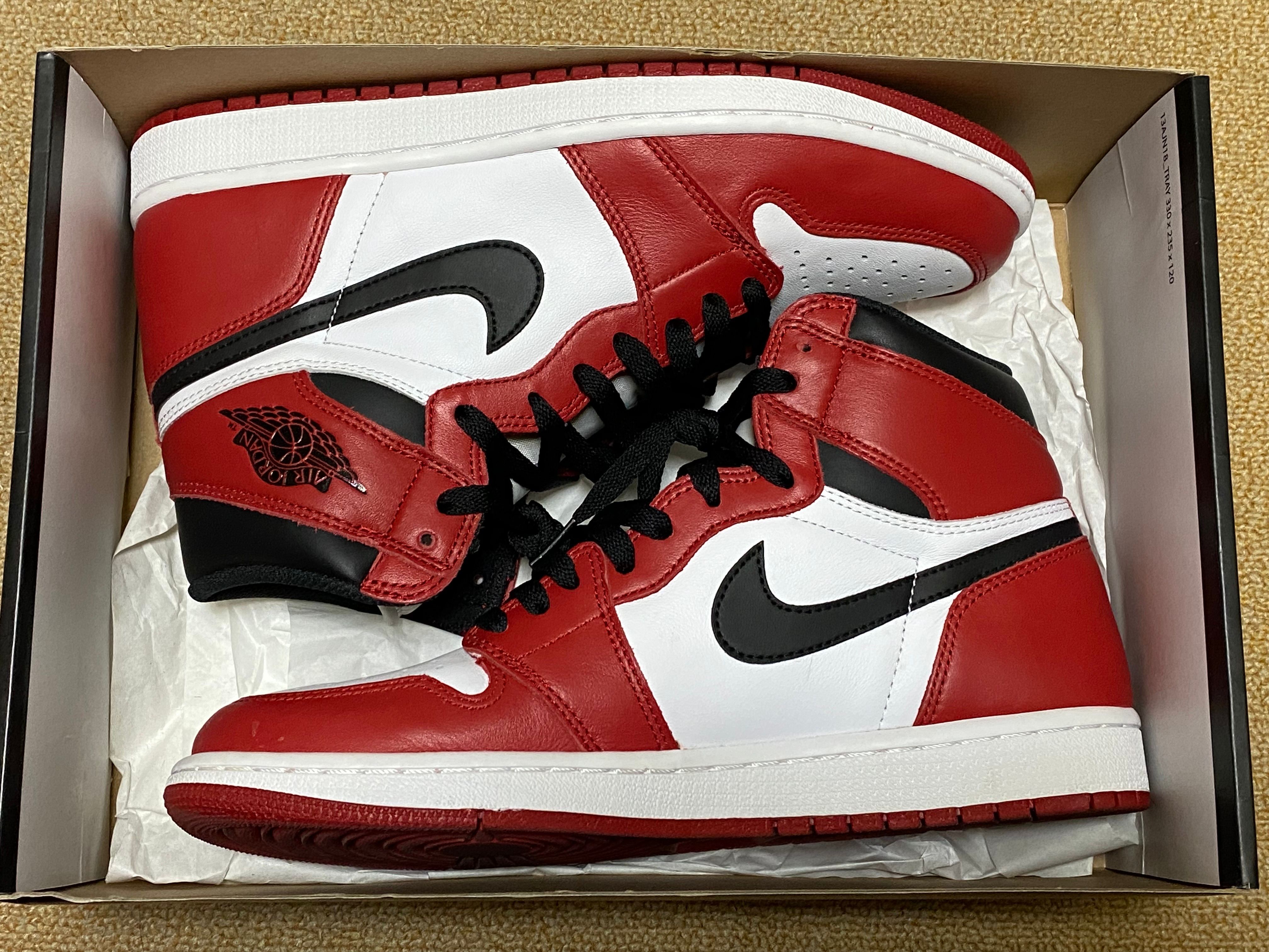 Nike Air Jordan 1 Retro High "Chicago" (2015)