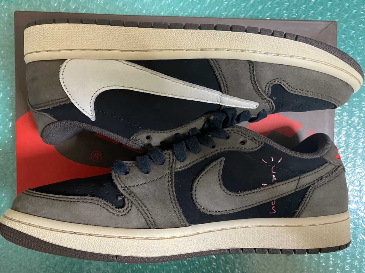 Travis Scott × Nike Air Jordan 1 Low OG SP-T  "Black/Dark Mocha"
