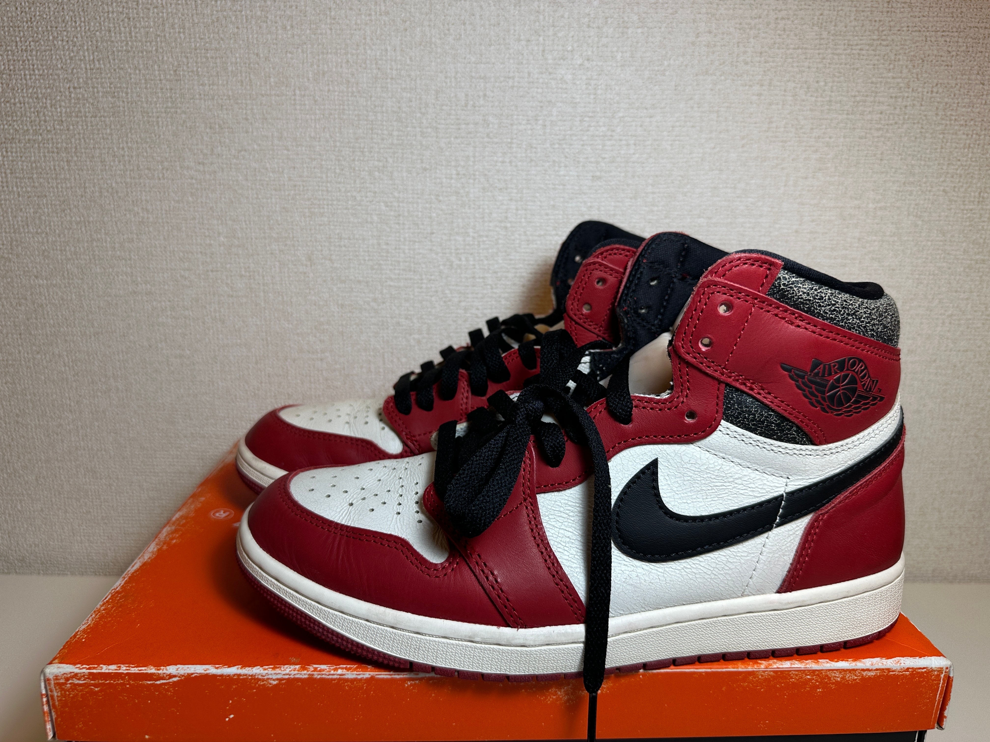 Nike Air Jordan 1 High OG "Lost & Found/Chicago"