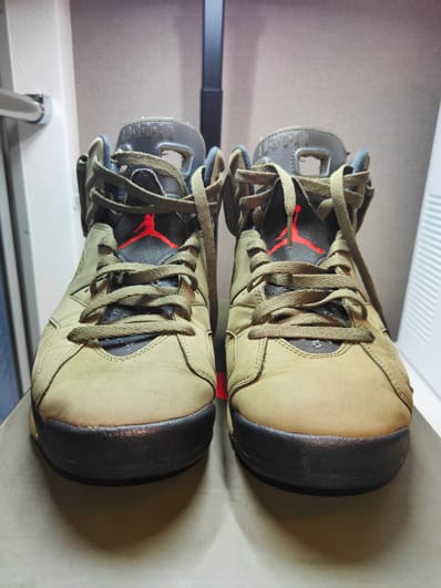 Travis Scott × Nike Air Jordan 6 Retro "Medium Olive"