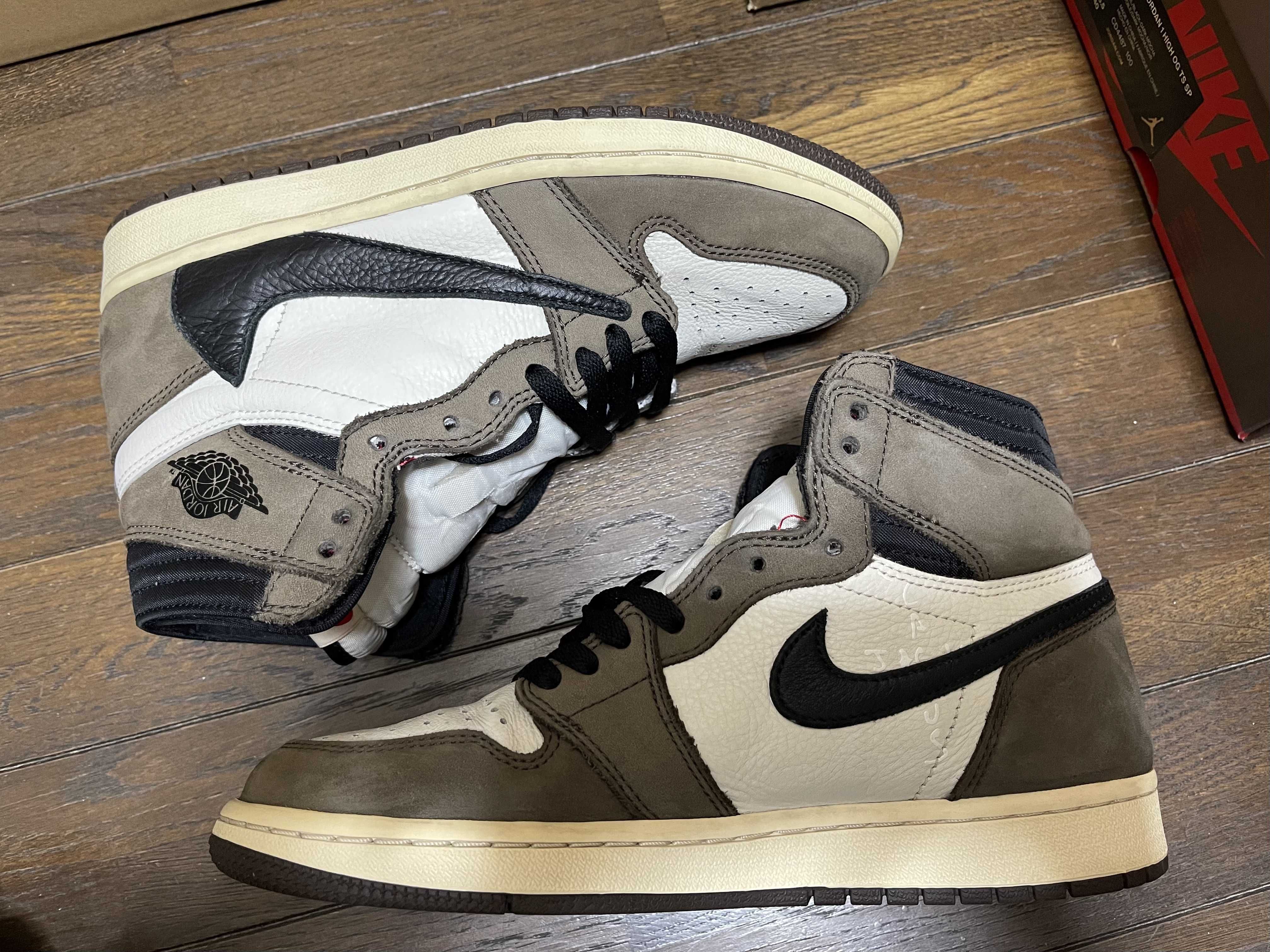 Travis Scott × Nike Air Jordan 1 Retro High OG TS SP "Sail/Dark Mocha"