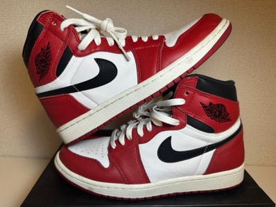 Nike Air Jordan 1 Retro High "Chicago" (2015)