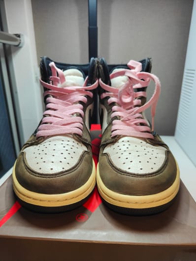 Travis Scott × Nike Air Jordan 1 Retro High OG TS SP "Sail/Dark Mocha"