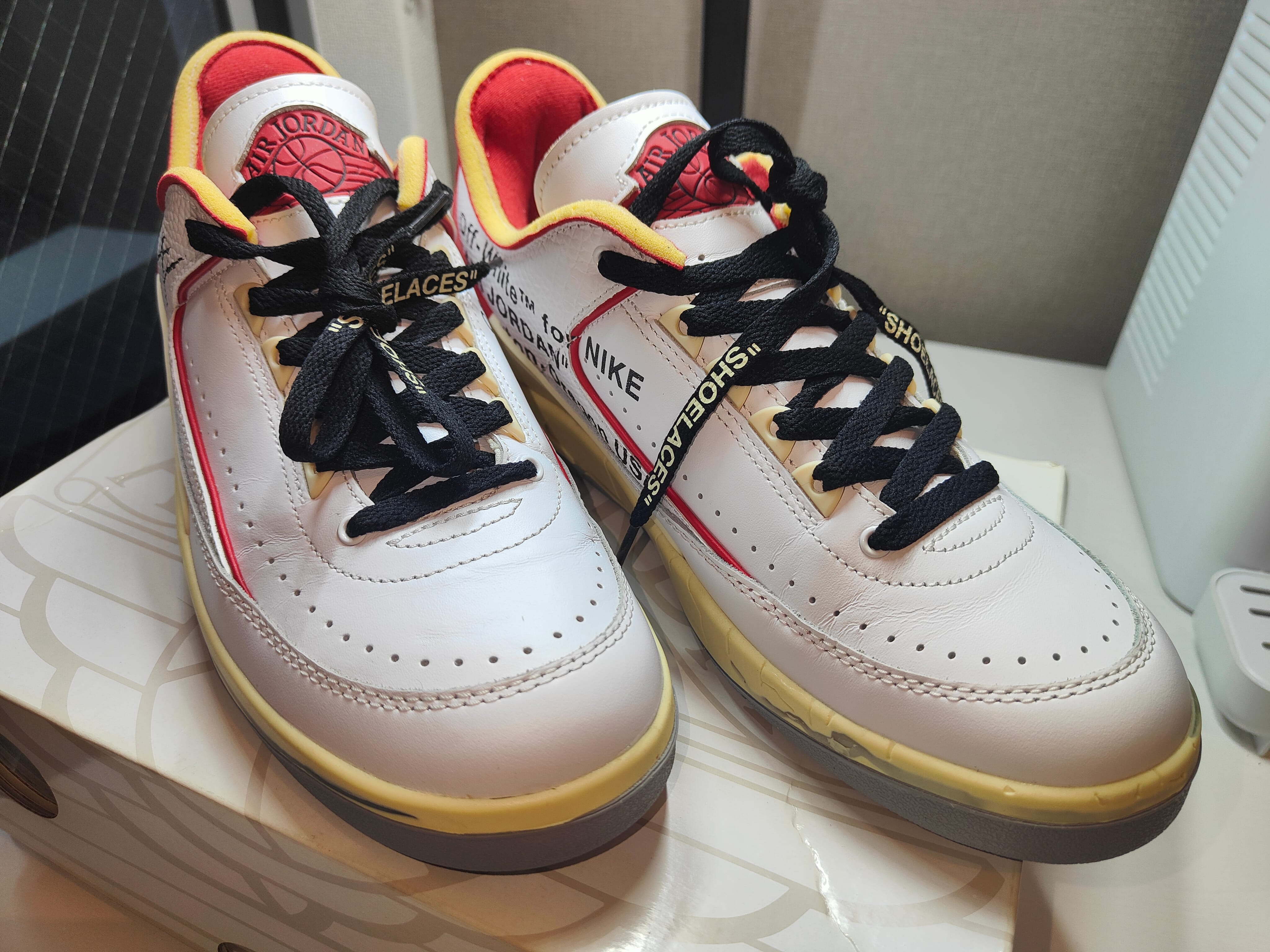 オフホワイト × ナイキエアジョーダン2 