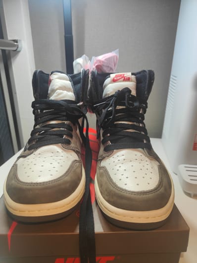 Travis Scott × Nike Air Jordan 1 Retro High OG TS SP "Sail/Dark Mocha"