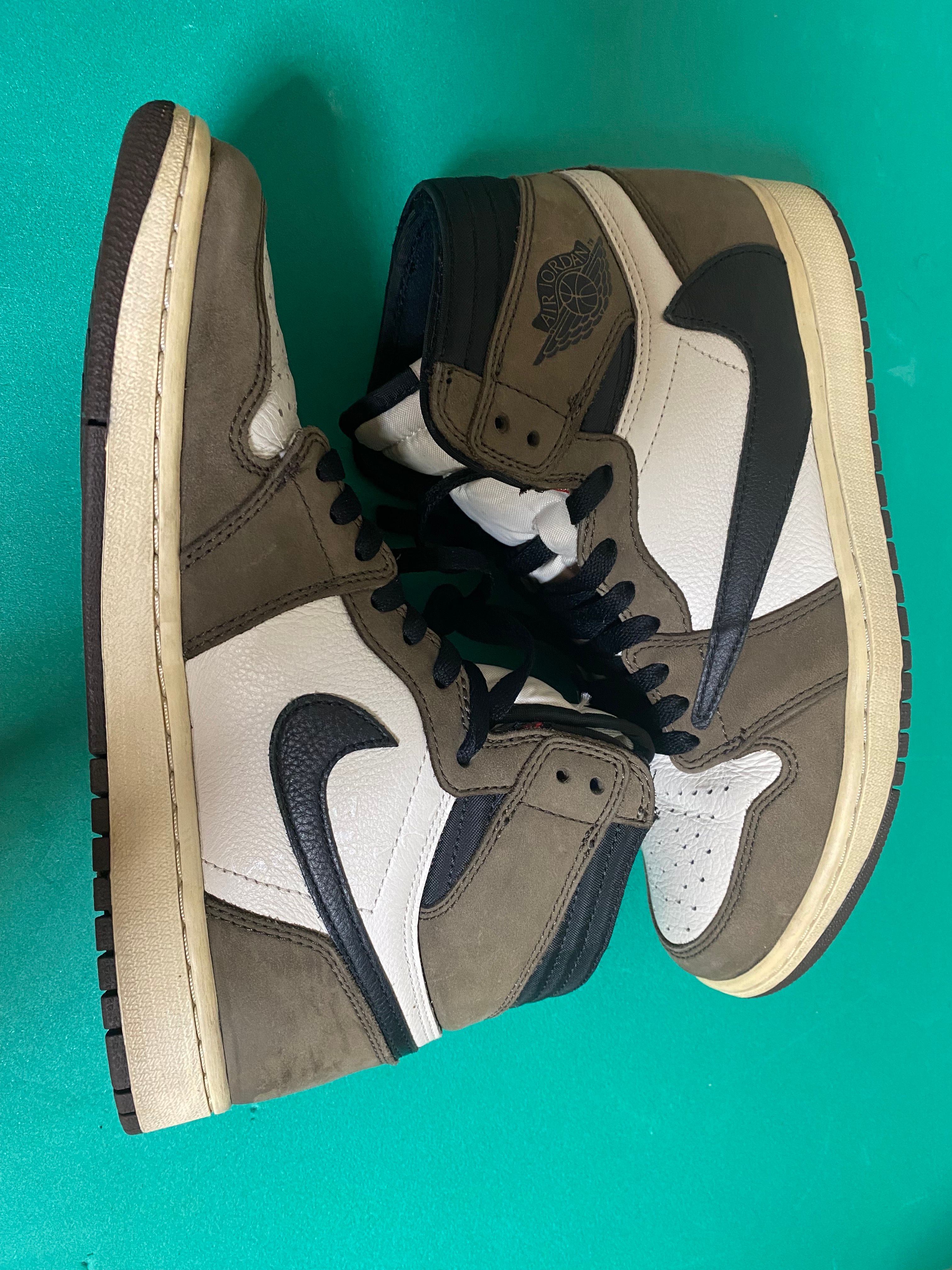 Travis Scott × Nike Air Jordan 1 Retro High OG TS SP "Sail/Dark Mocha"