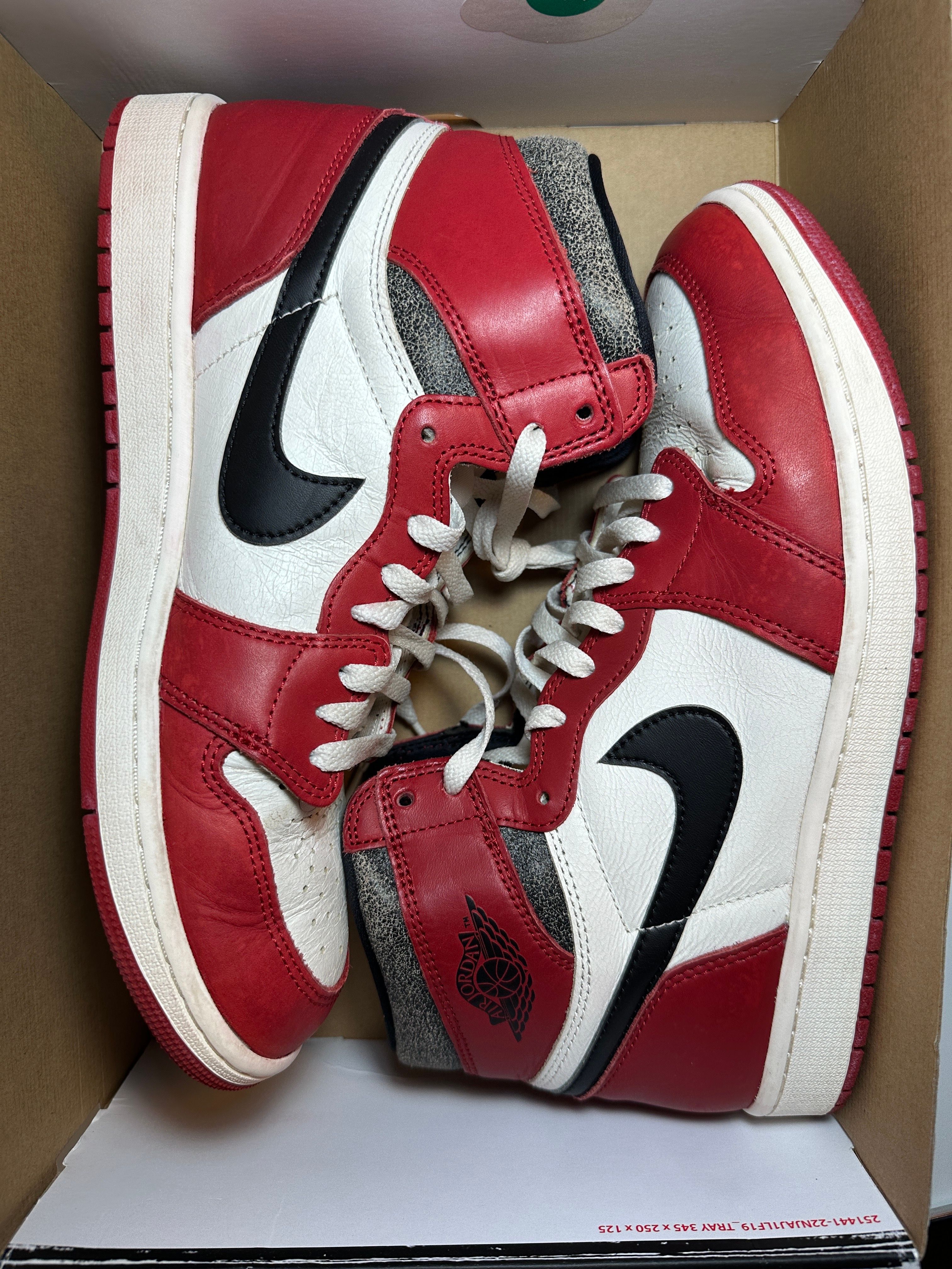 Nike Air Jordan 1 High OG "Lost & Found/Chicago"