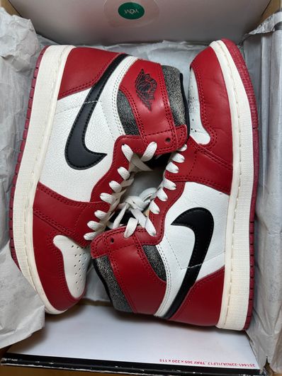 Nike Air Jordan 1 High OG "Lost & Found/Chicago"