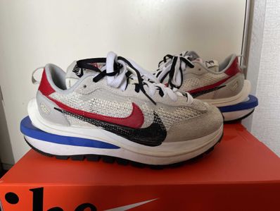 sacai × Nike Vapor Waffle "Royal Fuchsia"