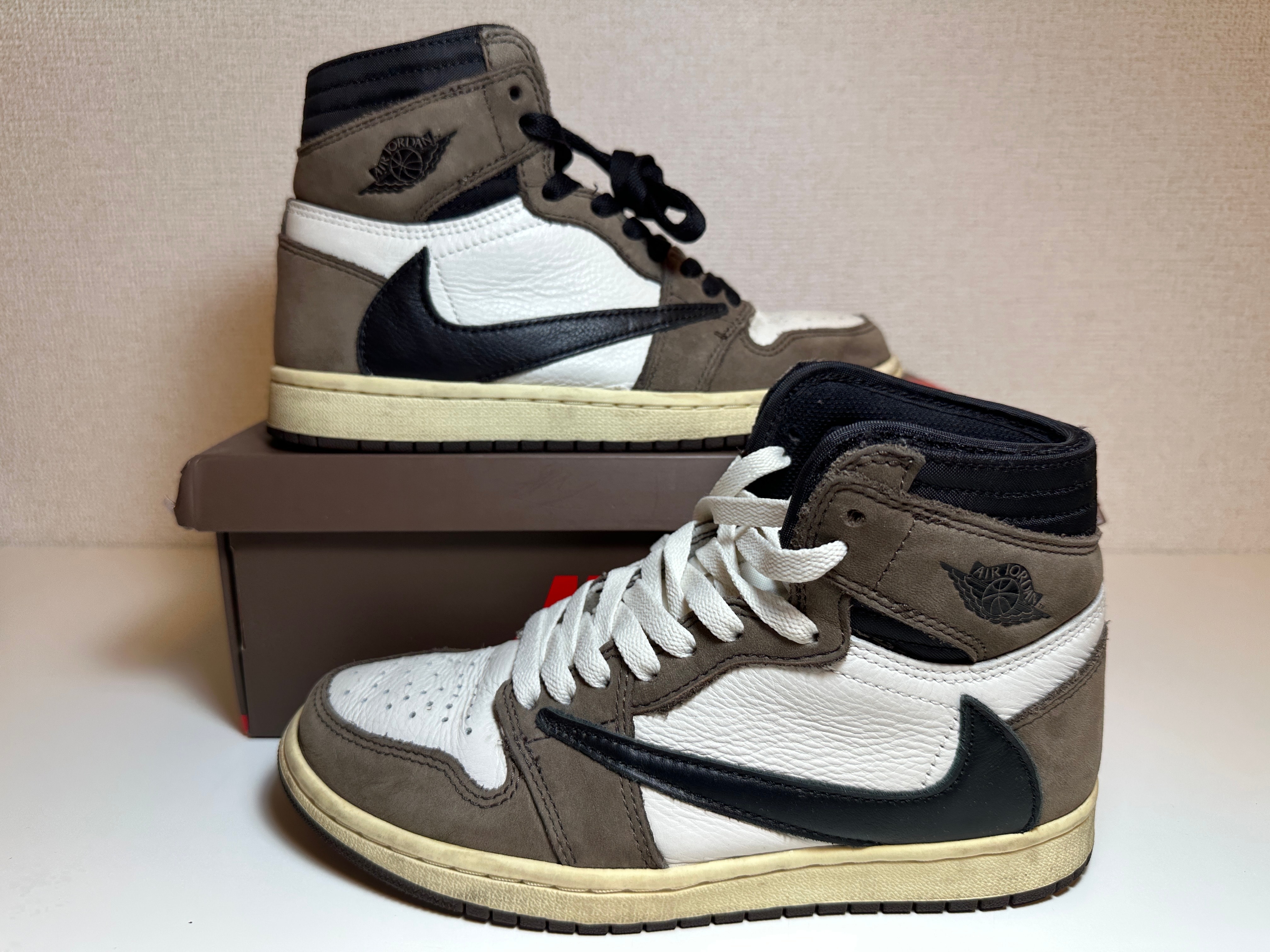 Travis Scott × Nike Air Jordan 1 Retro High OG TS SP "Sail/Dark Mocha"