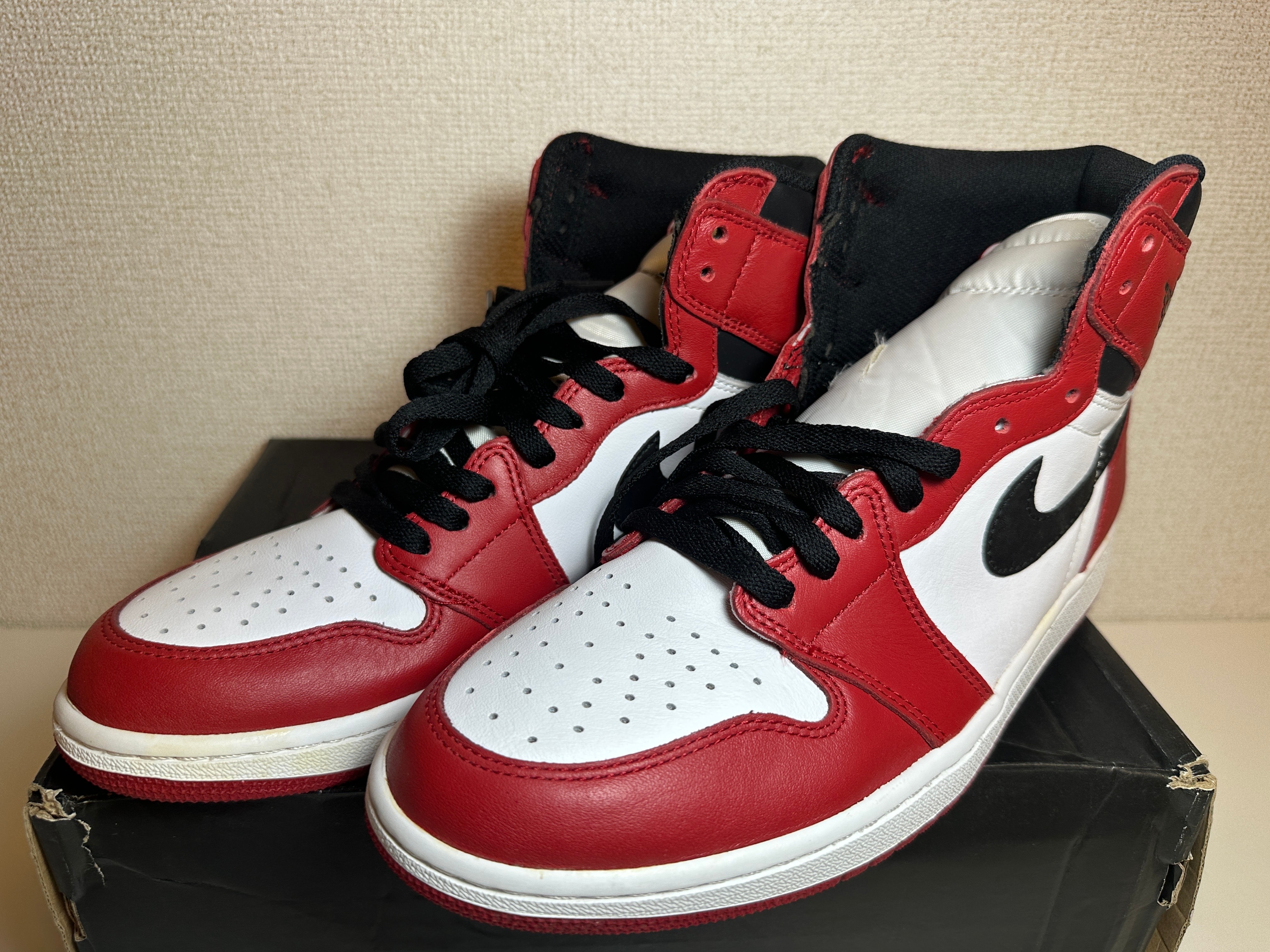 Nike Air Jordan 1 Retro High "Chicago" (2015)