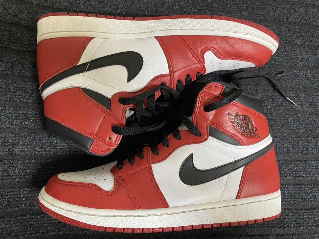 Nike Air Jordan 1 Retro High "Chicago" (2015)