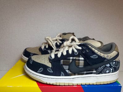 Travis Scott × Nike SB Dunk Low "Black/Parachute Beige"
