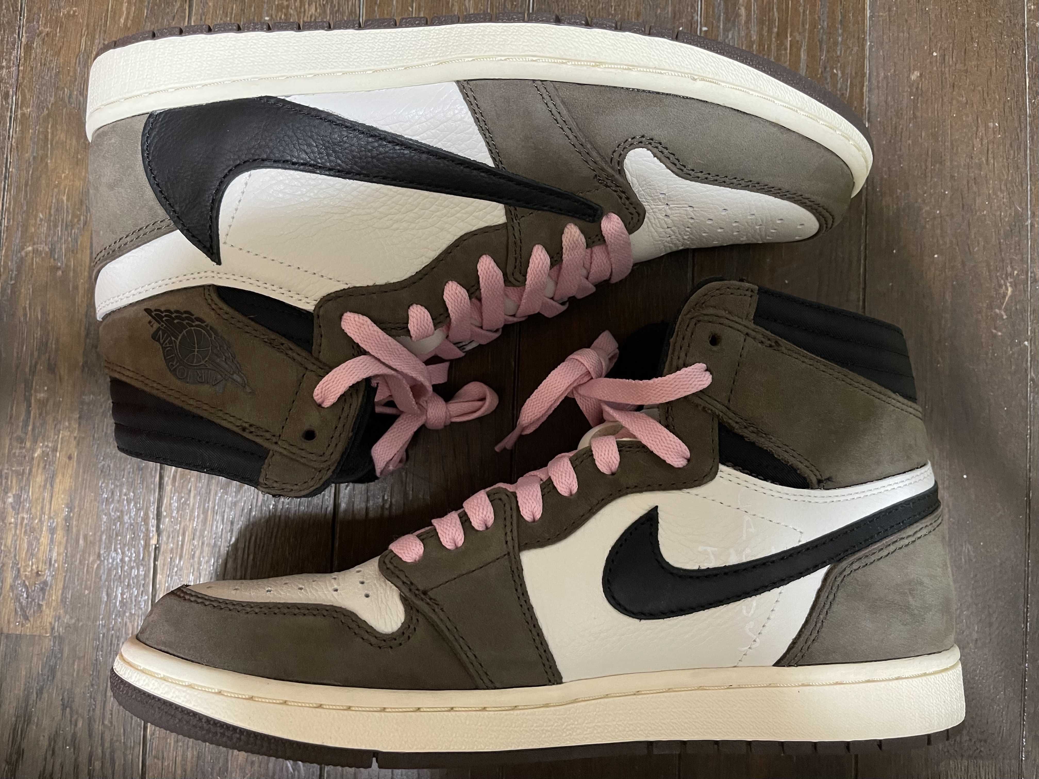 Travis Scott × Nike Air Jordan 1 Retro High OG TS SP "Sail/Dark Mocha"