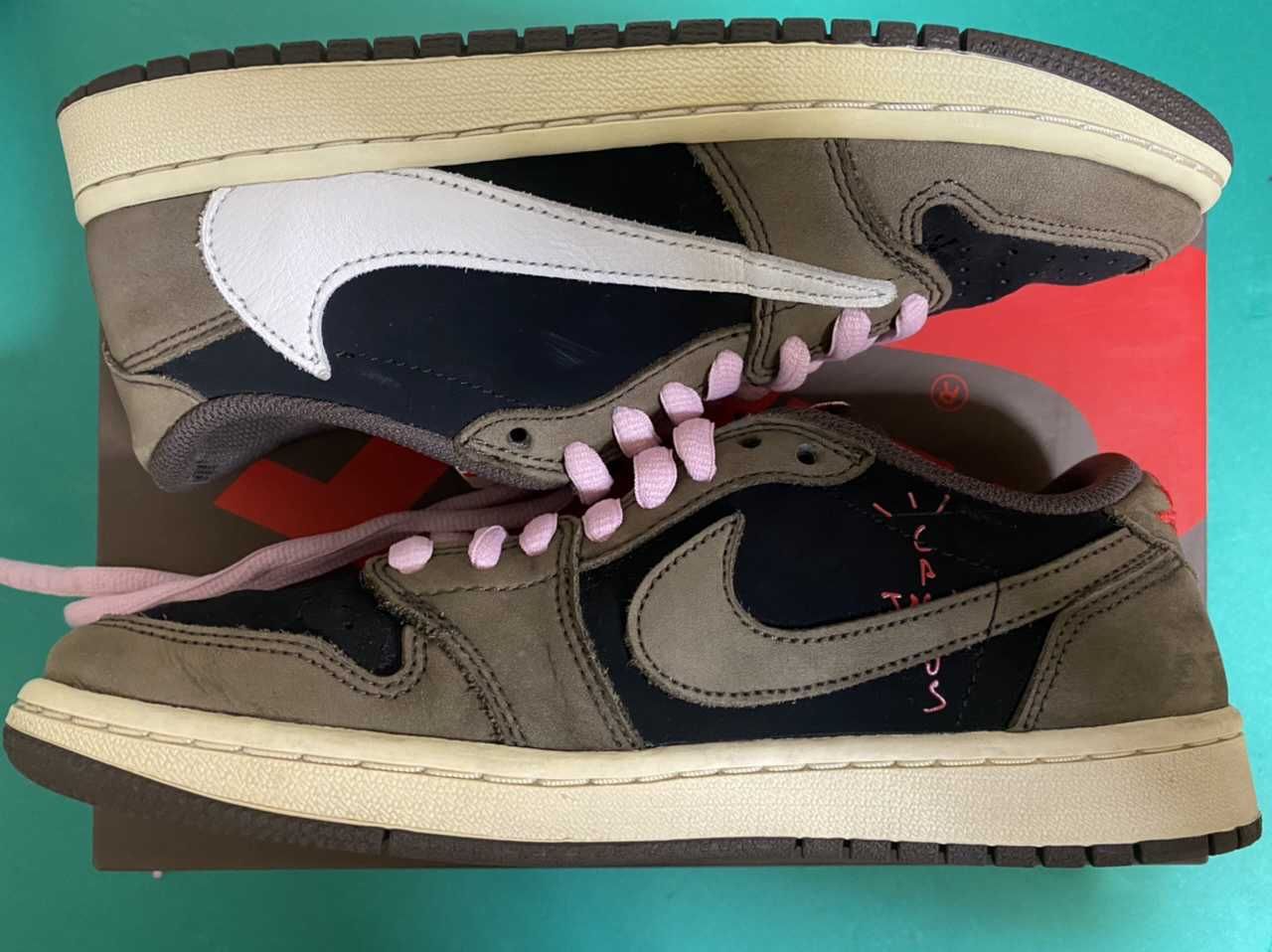 Travis Scott × Nike Air Jordan 1 Low OG SP-T  "Black/Dark Mocha"