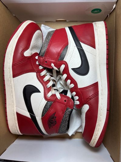 Nike Air Jordan 1 High OG "Lost & Found/Chicago"