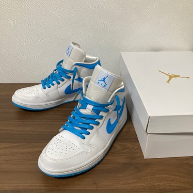 Nike Women's Air Jordan 1 Mid "UNC"