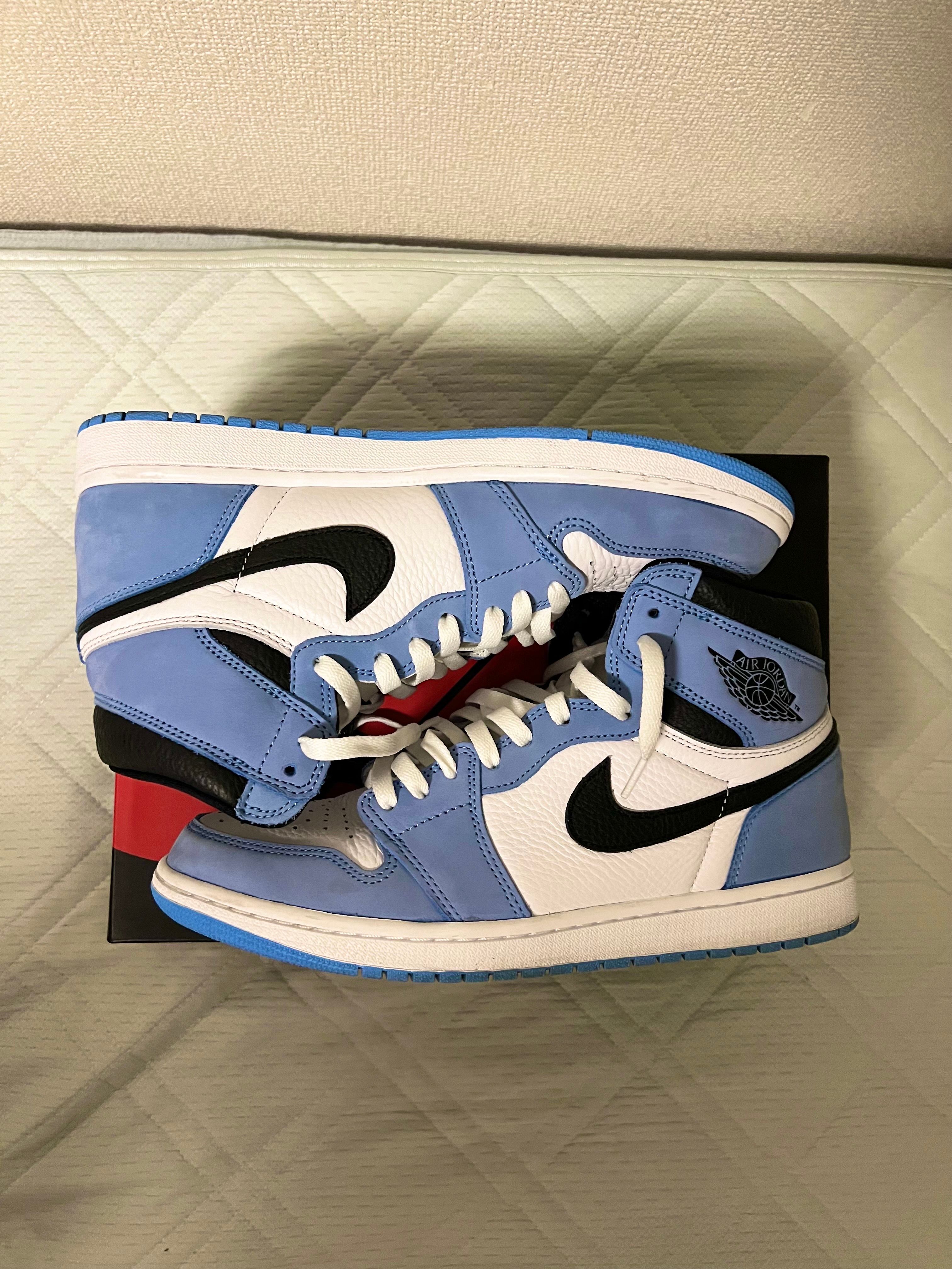 Nike Air Jordan 1 High OG "University Blue"