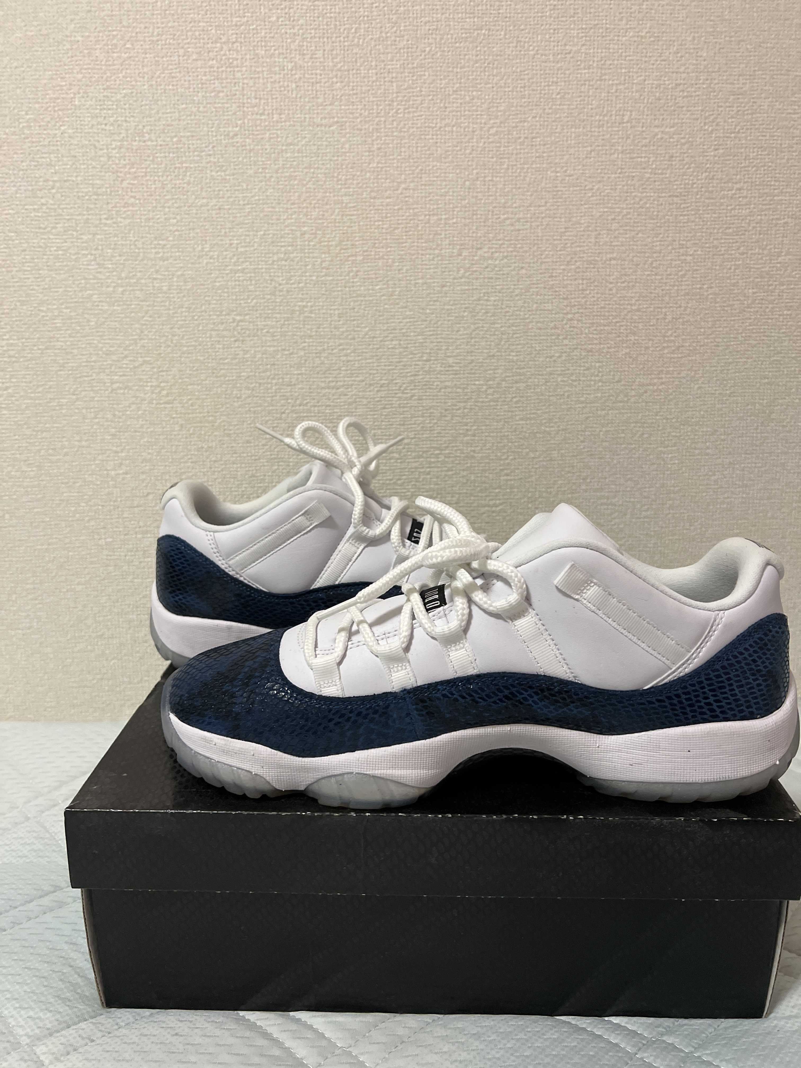 AIR JORDAN 11 LOW "SNAKESKIN"