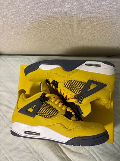 Nike Air Jordan 4 "Tour Yellow"