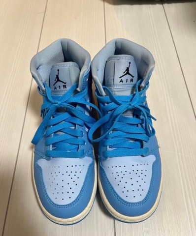 Nike Women's Air Jordan 1 Mid SE "University Blue"