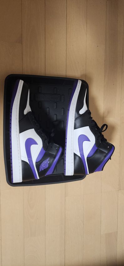 Nike Air Jordan 1 Mid "Black/Court Purple"