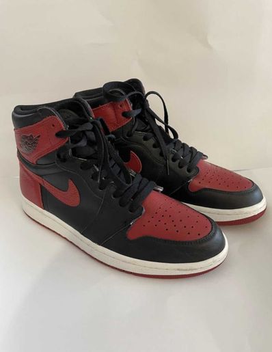 Nike Air Jordan 1 Retro High OG "Bred/Banned" (2016)