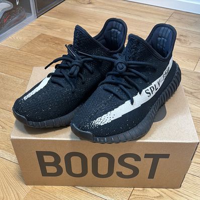 adidas YEEZY Boost 350 V2 "Oreo"