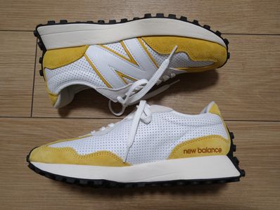 New Balance 327 "White/Yellow"