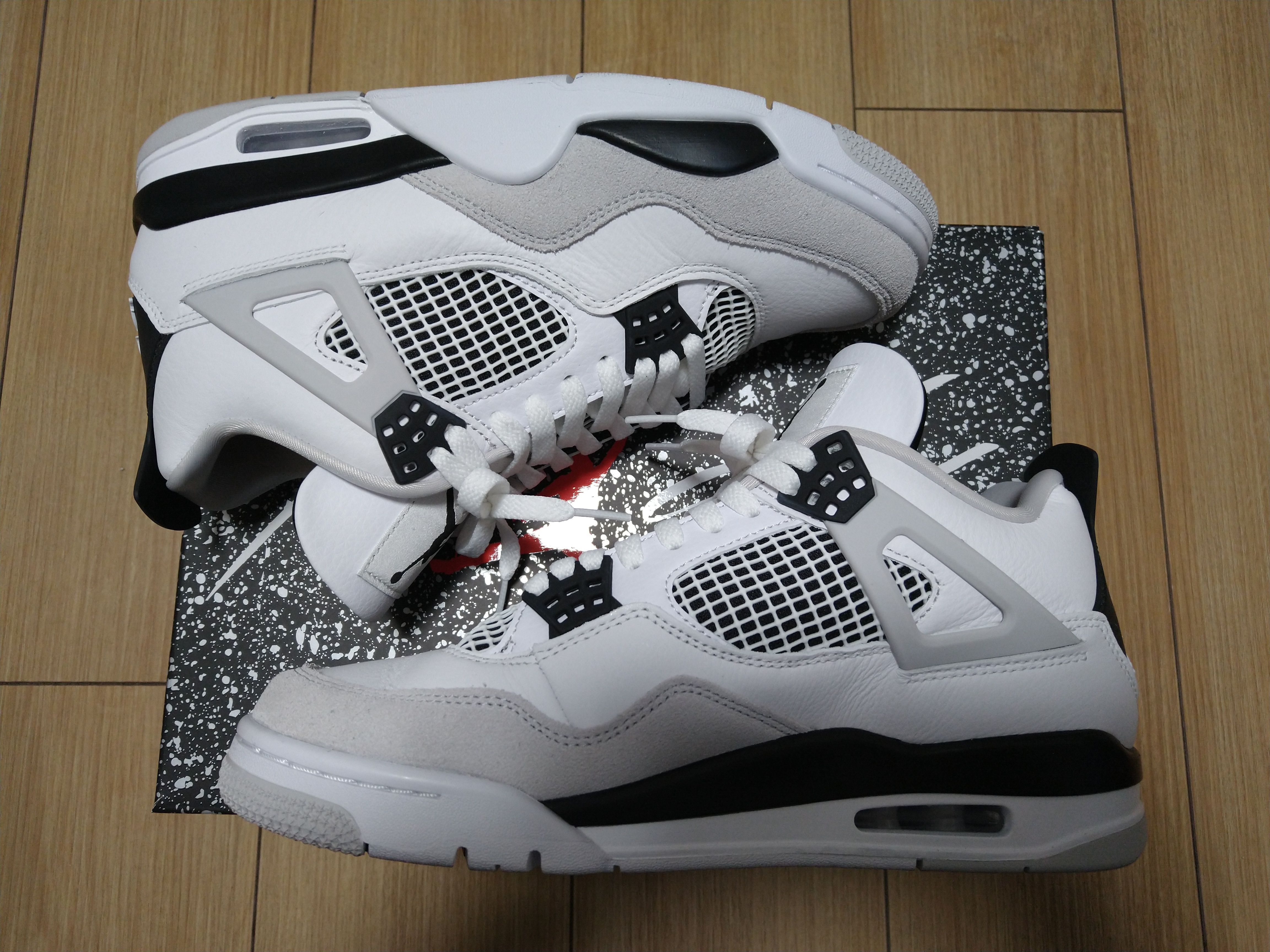 Nike Air Jordan 4 "Military Black"