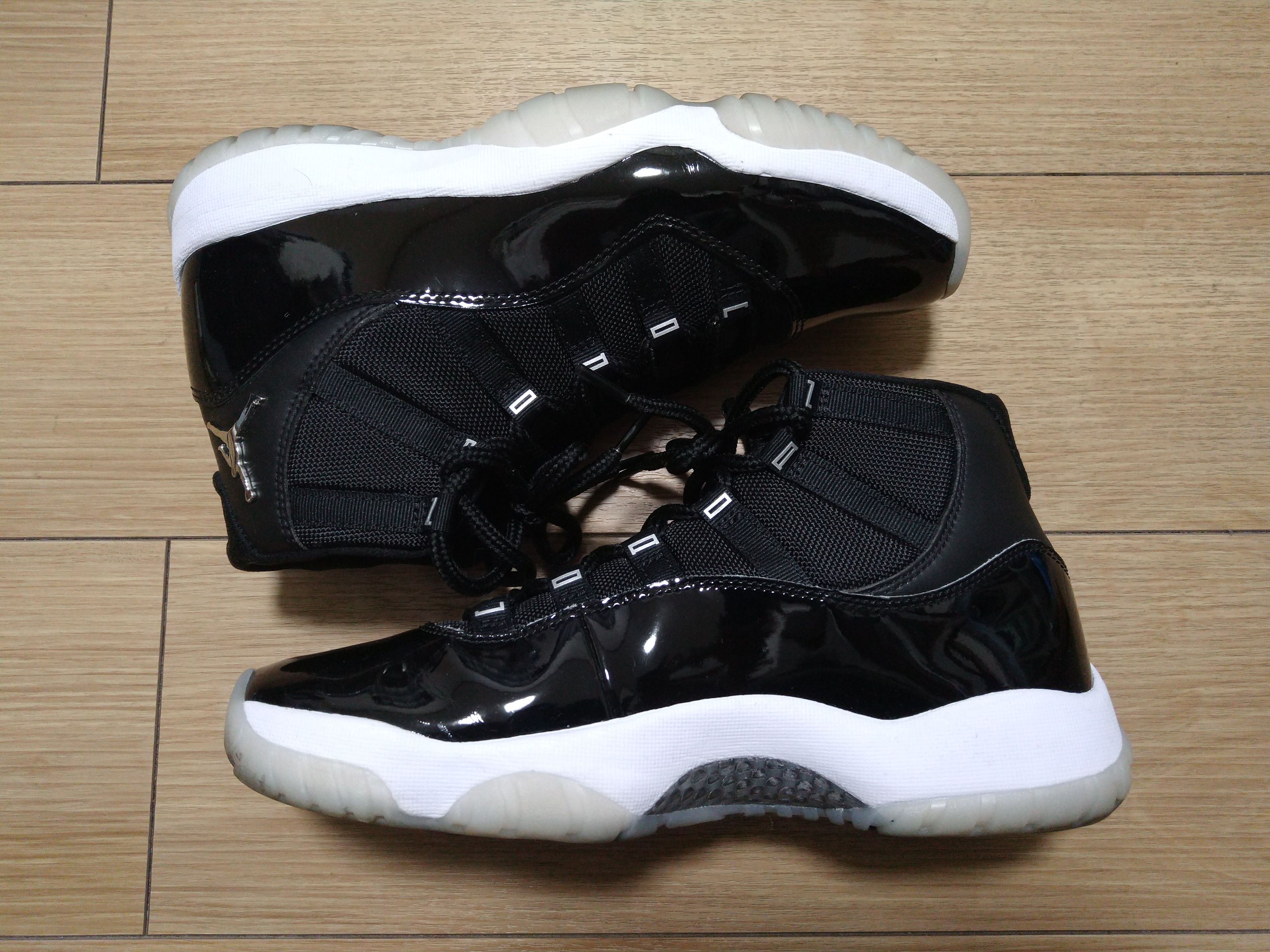 Nike Air Jordan 11 "Jubilee"