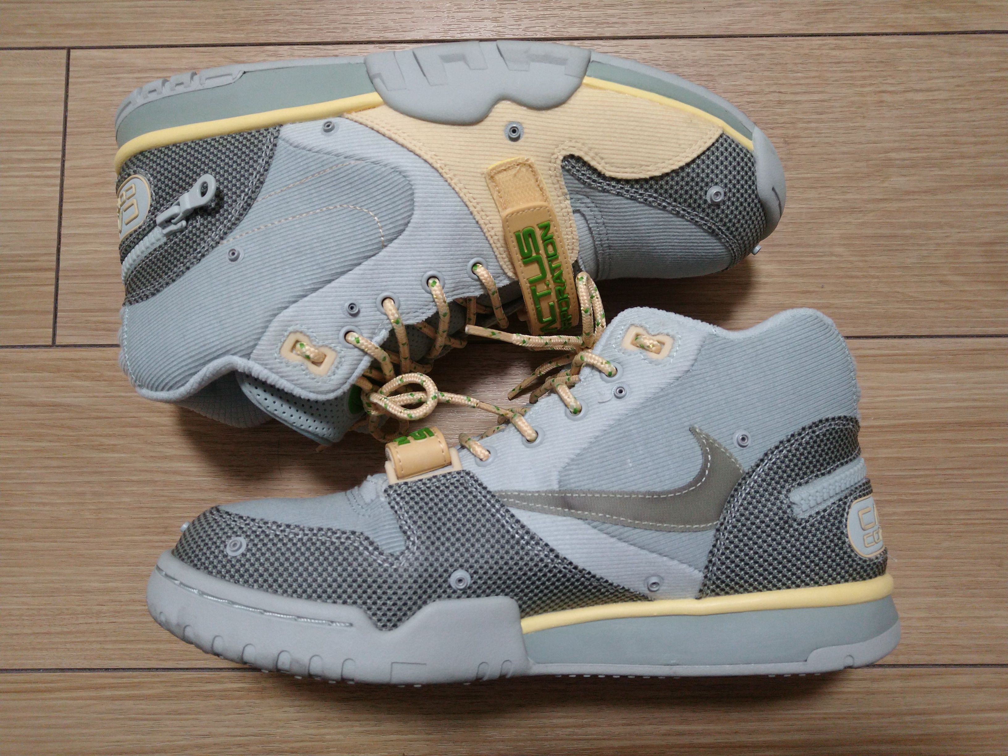Travis Scott × Nike Air Trainer 1 SP "Grey Haze and Dusty Sage"