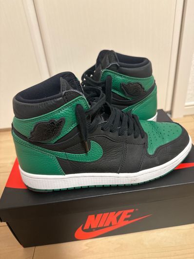 Nike Air Jordan 1 Retro High OG "Black/Pine Green" (2020)