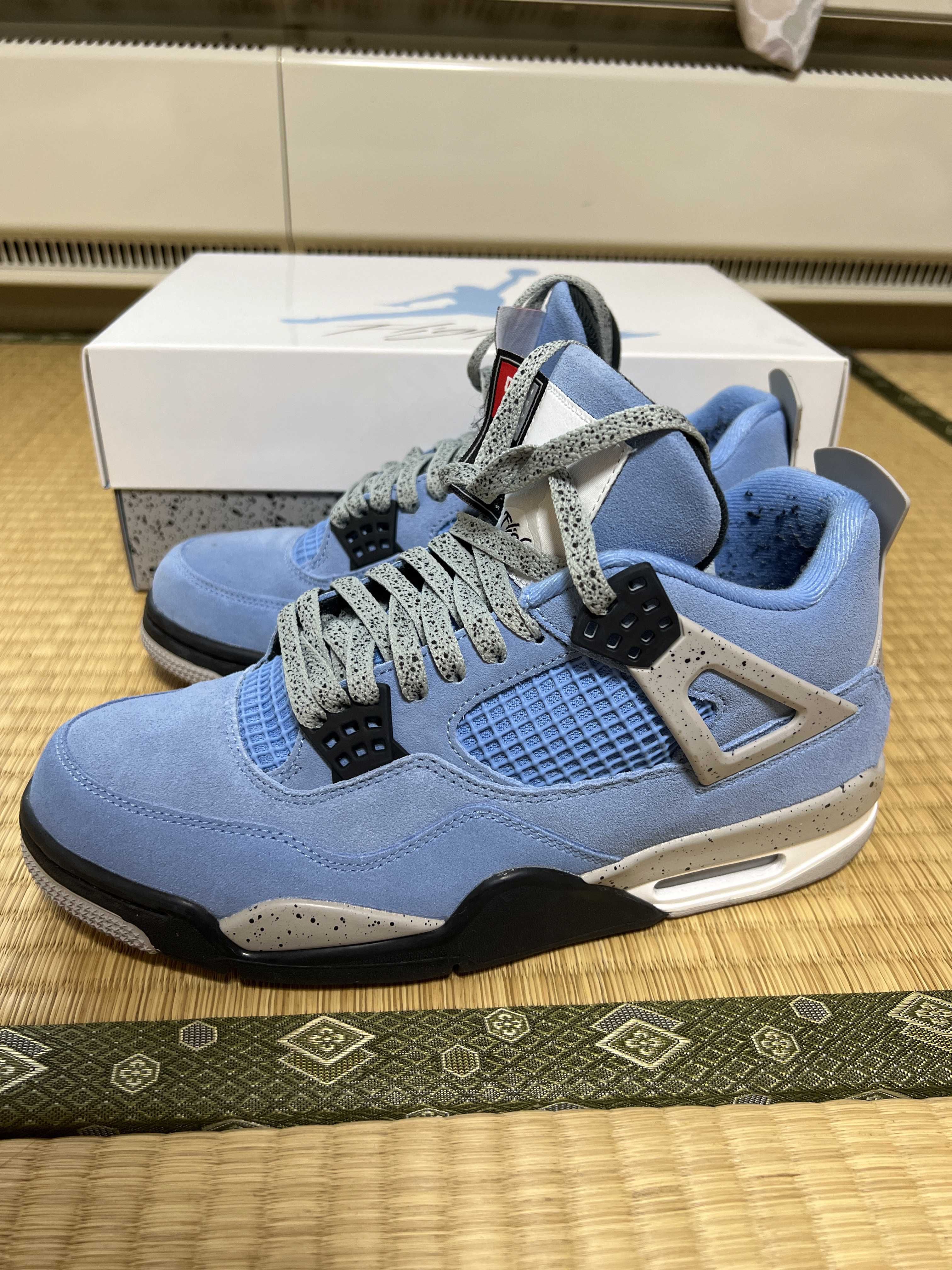 Nike Air Jordan 4 "University Blue"