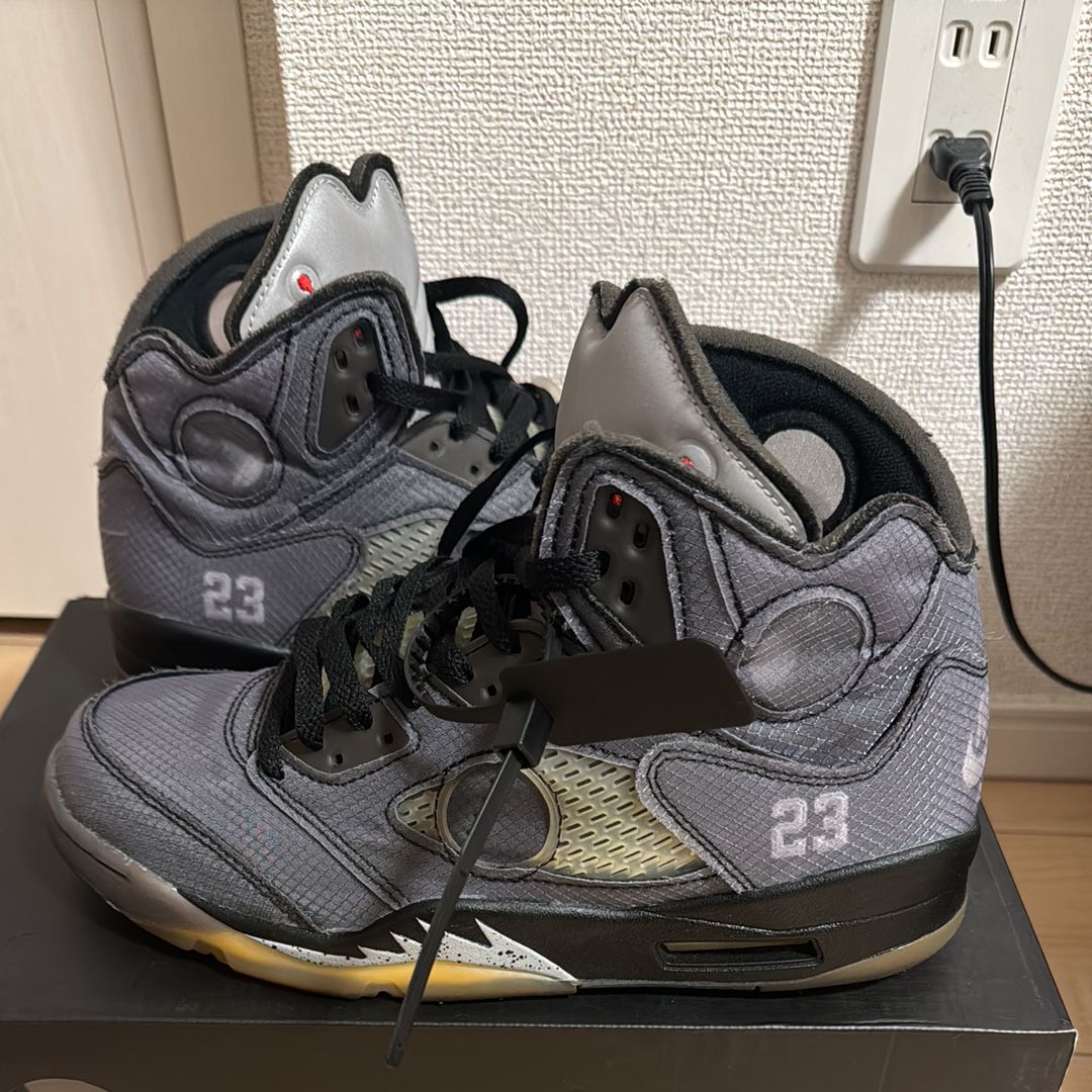 Off-White × Nike Air Jordan 5 "Black/Muslin/Fire Red"