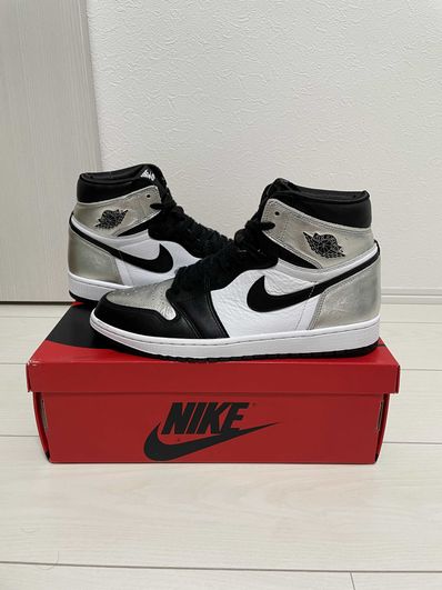 Nike Women's Air Jordan 1 Retro High OG "Silver Toe"