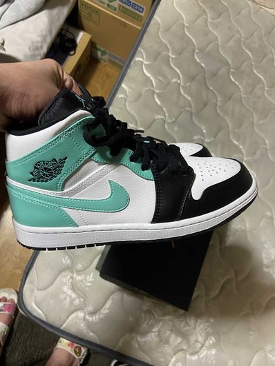 NIKE AIR JORDAN 1 MID "TROPICAL TWIST"