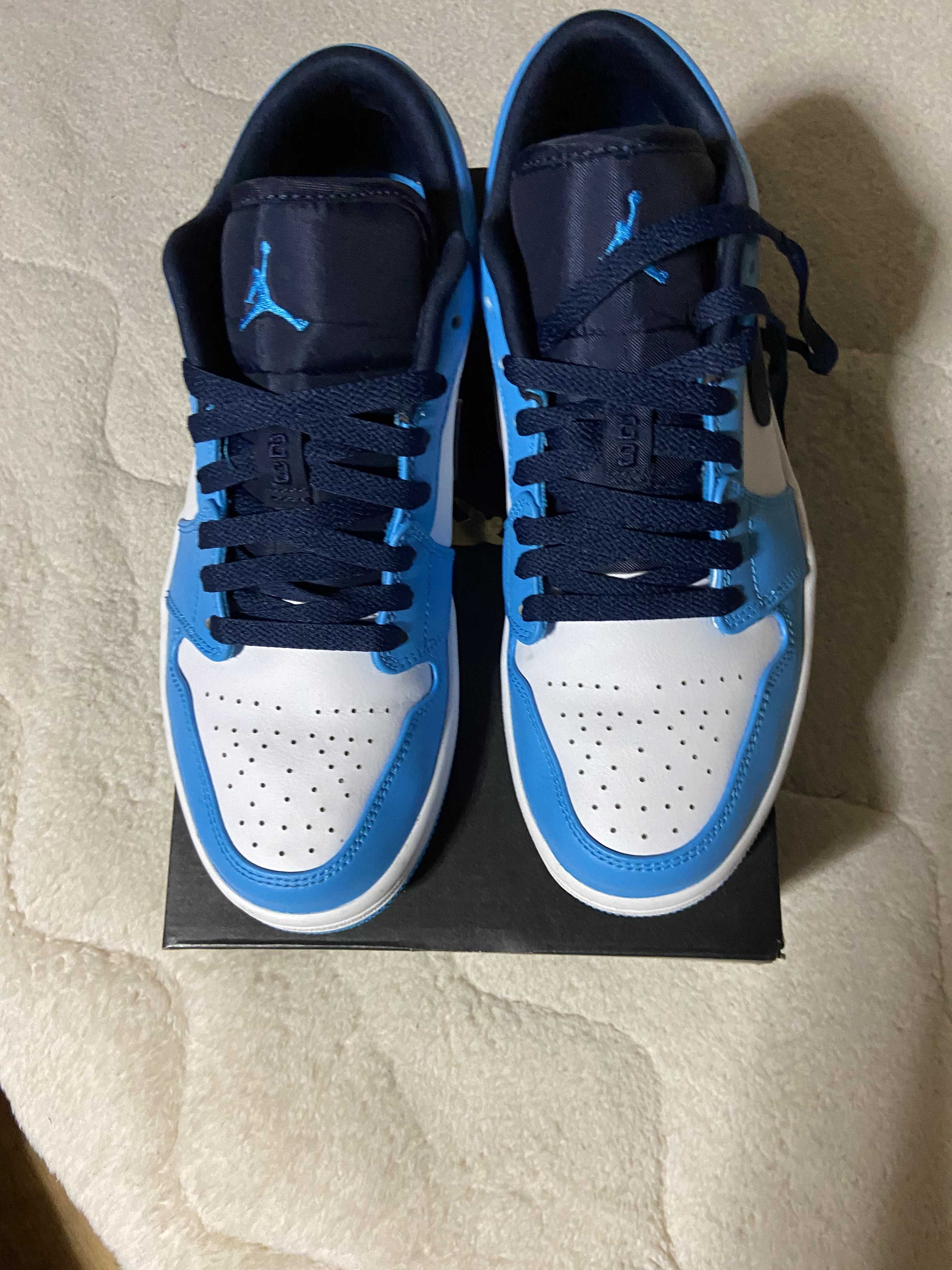 Nike Air Jordan 1 Low "University Blue"