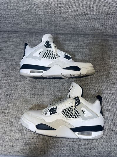 Nike Air Jordan 4 "Military Black"