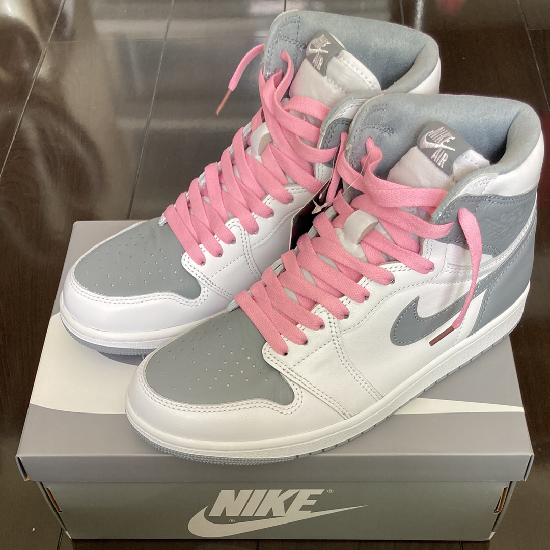 Nike Air Jordan 1 High OG "Stealth"