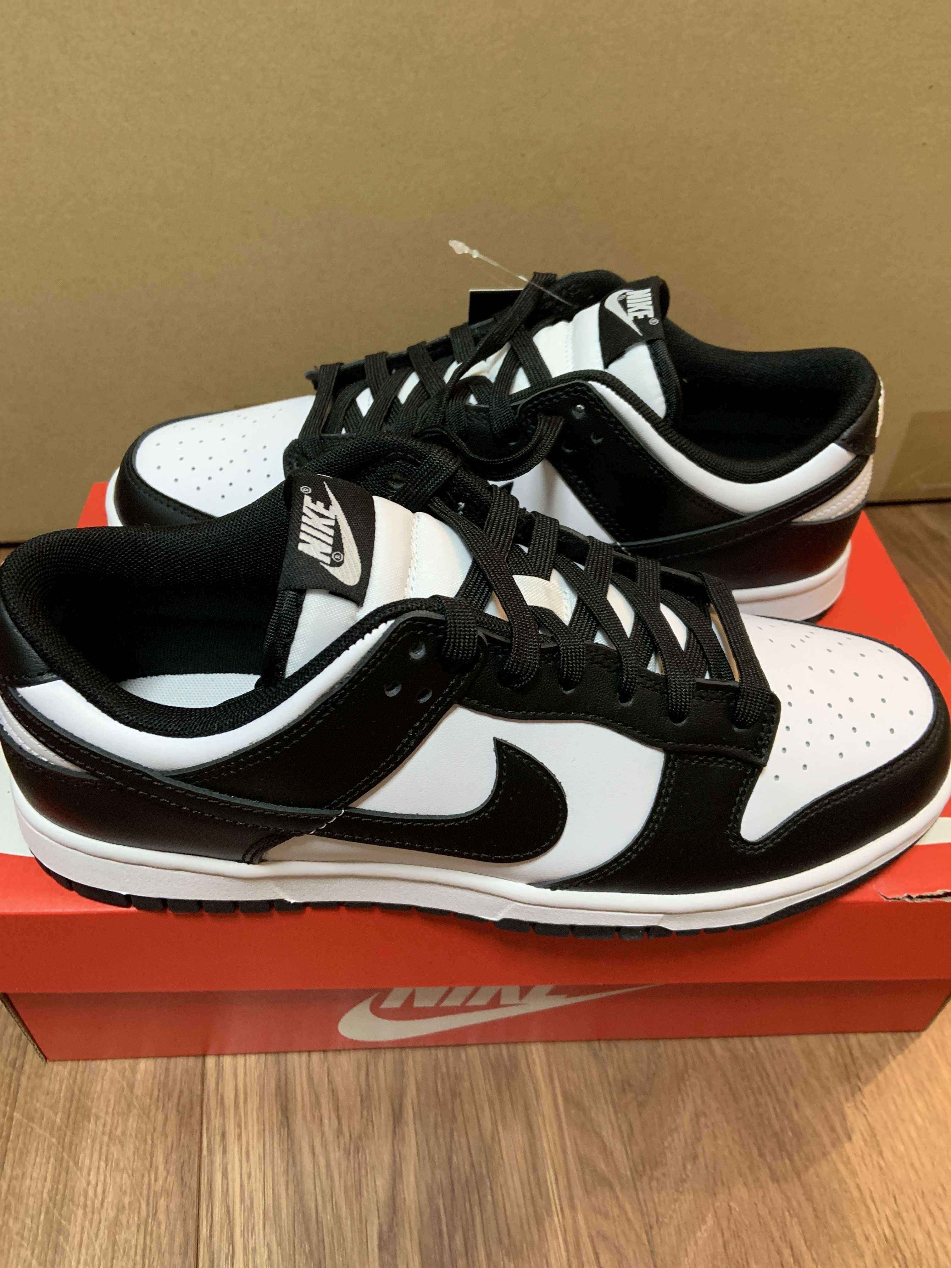 Nike Dunk Low Retro "Panda/White/Black"