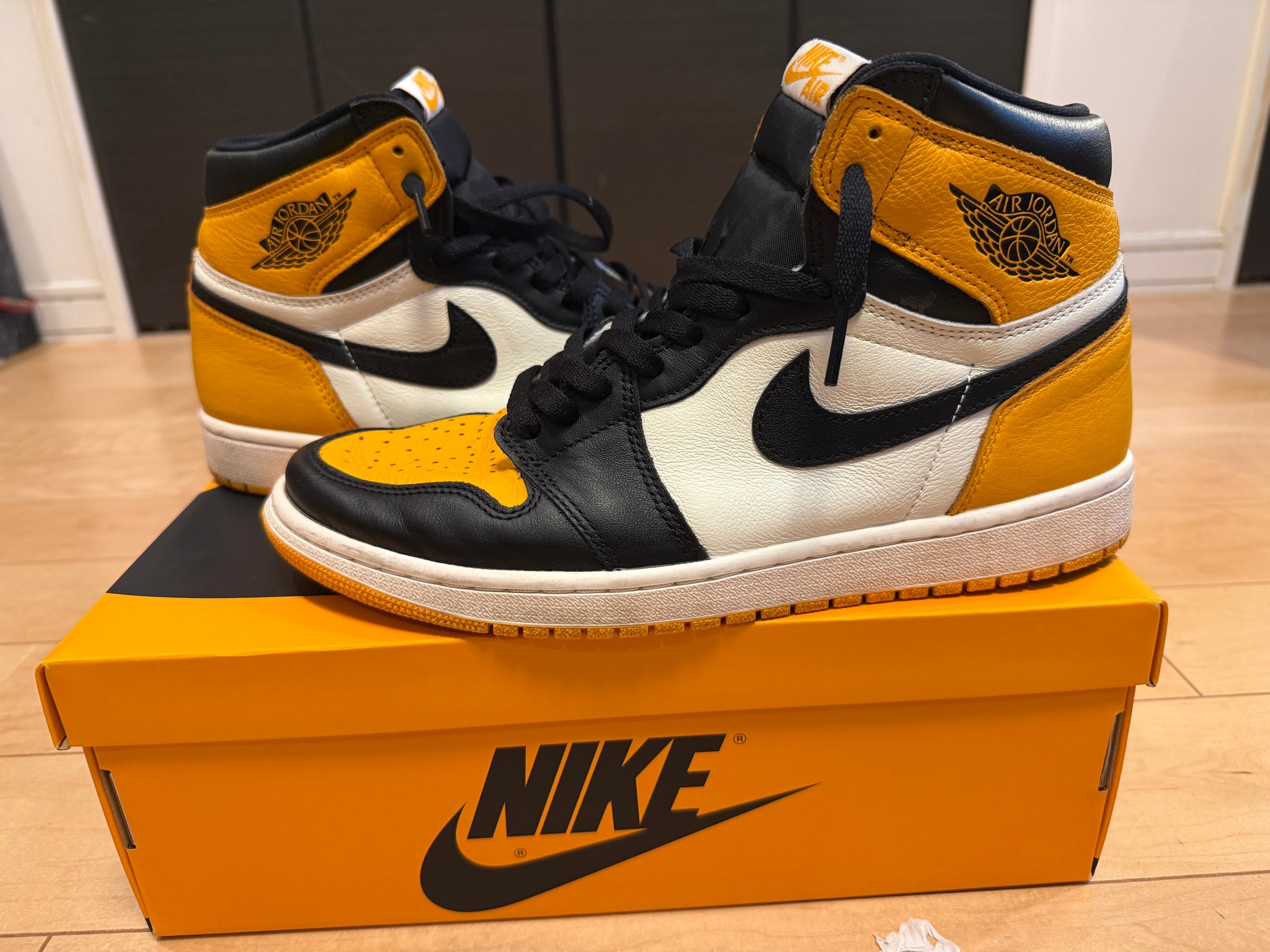Nike Air Jordan 1 Retro High OG "Taxi"