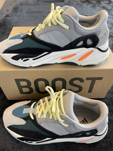 adidas YEEZY Boost 700 "Wave Runner"