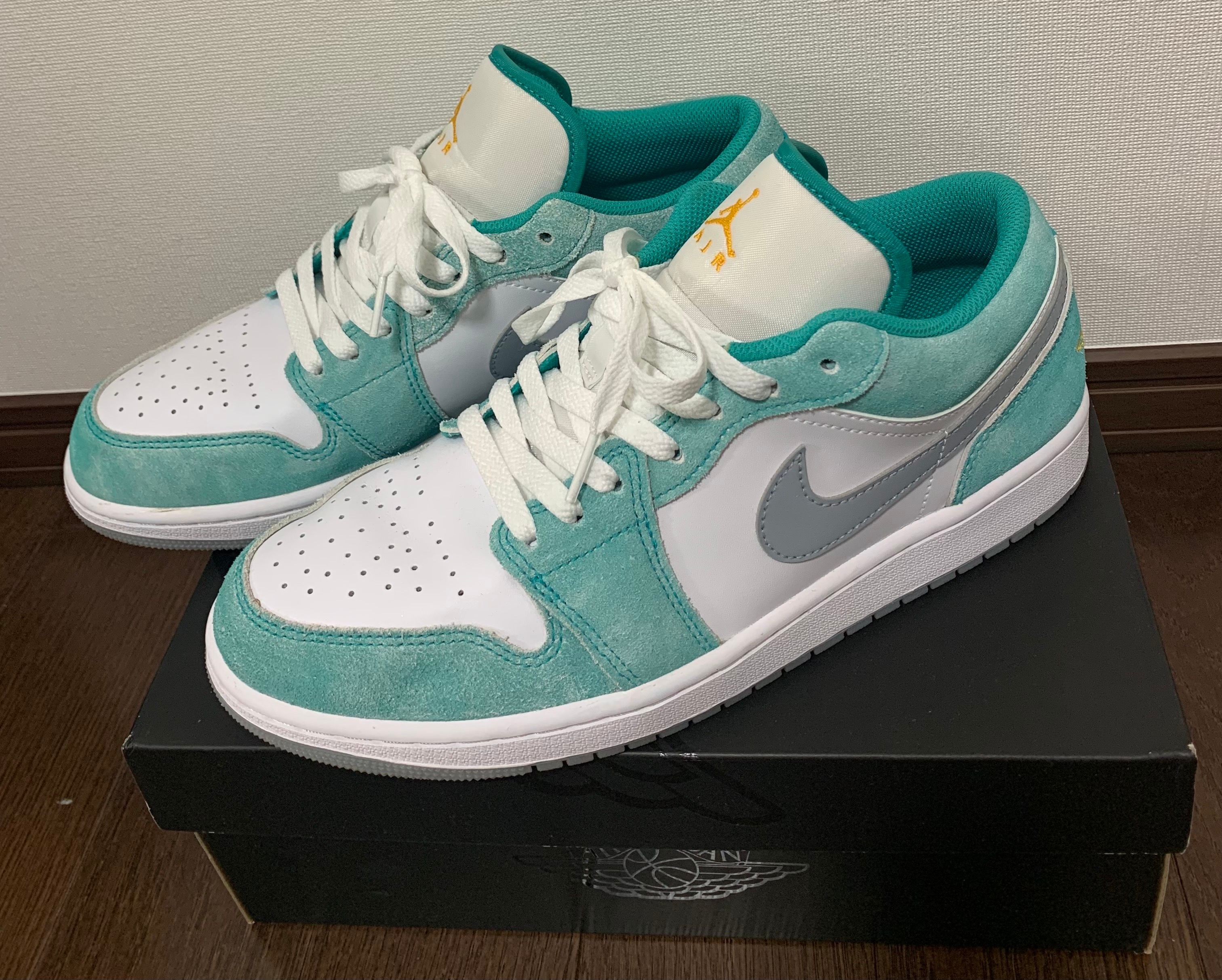 Nike Air Jordan 1 Low SE "New Emerald"