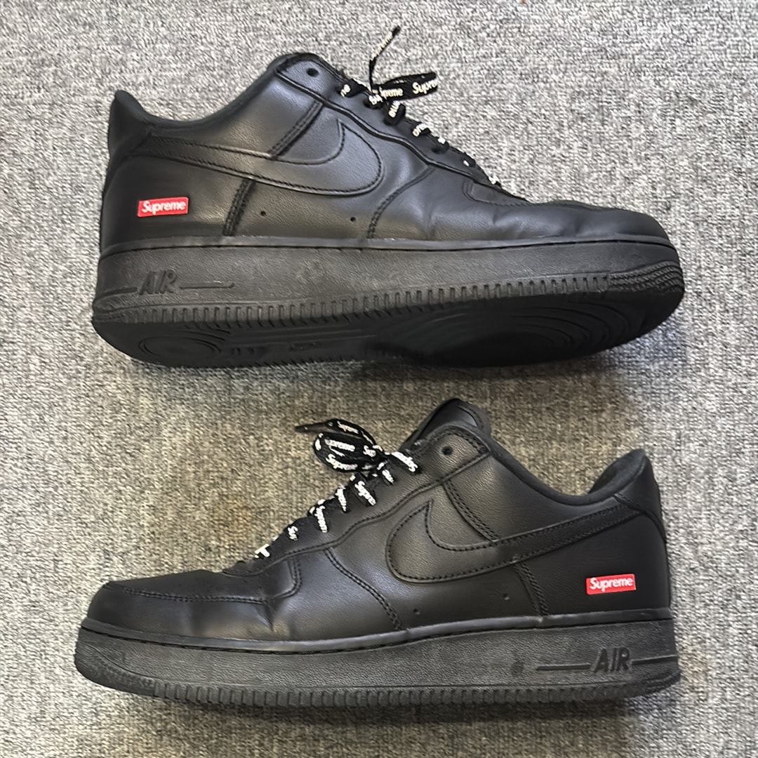 Supreme × Nike Air Force 1 Low "Black"