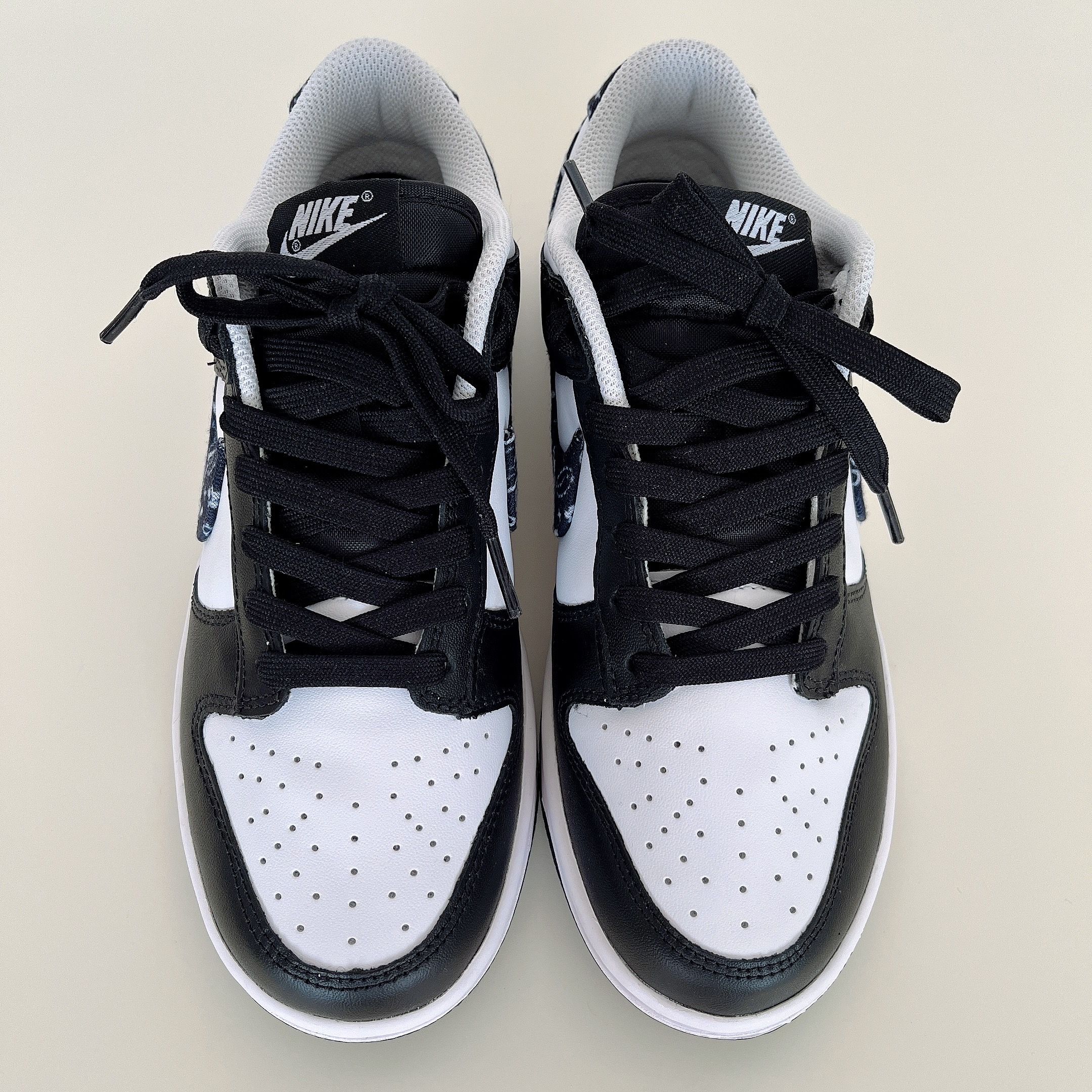 Nike Women's Dunk Low ESS 